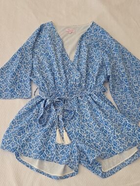 Pink Lily Blue and White Printed Bell Sleeve Romper with Tassel Tie Size Small